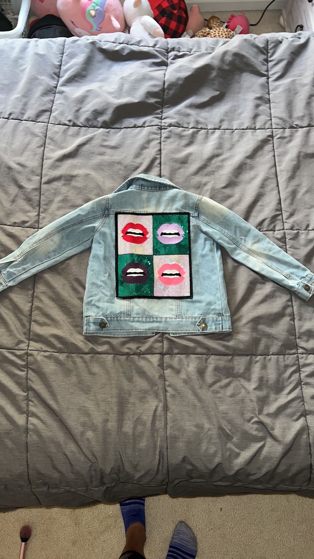 Sparkle by stoopher Jean jacket girls size 5. Has some stains see pics