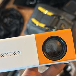 Mini Projector 