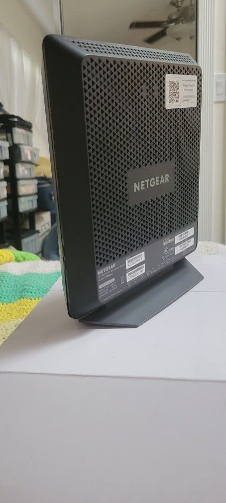 NETGEAR NIGHTHAWK ROUTER MODEM