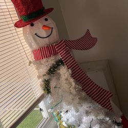 White Snowman Christmas Tree