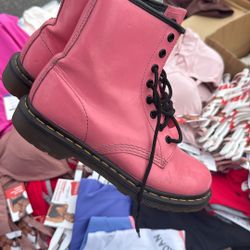 dr martin’s  women’s 8