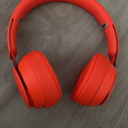 Beats Solo Pro Wireless Noise Cancelling