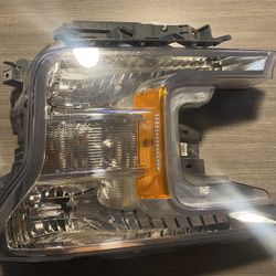 2018 2019 2020 Ford F-150 LH Headlight Halogen