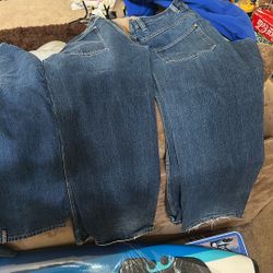 40W X 32L , 38W X 30L