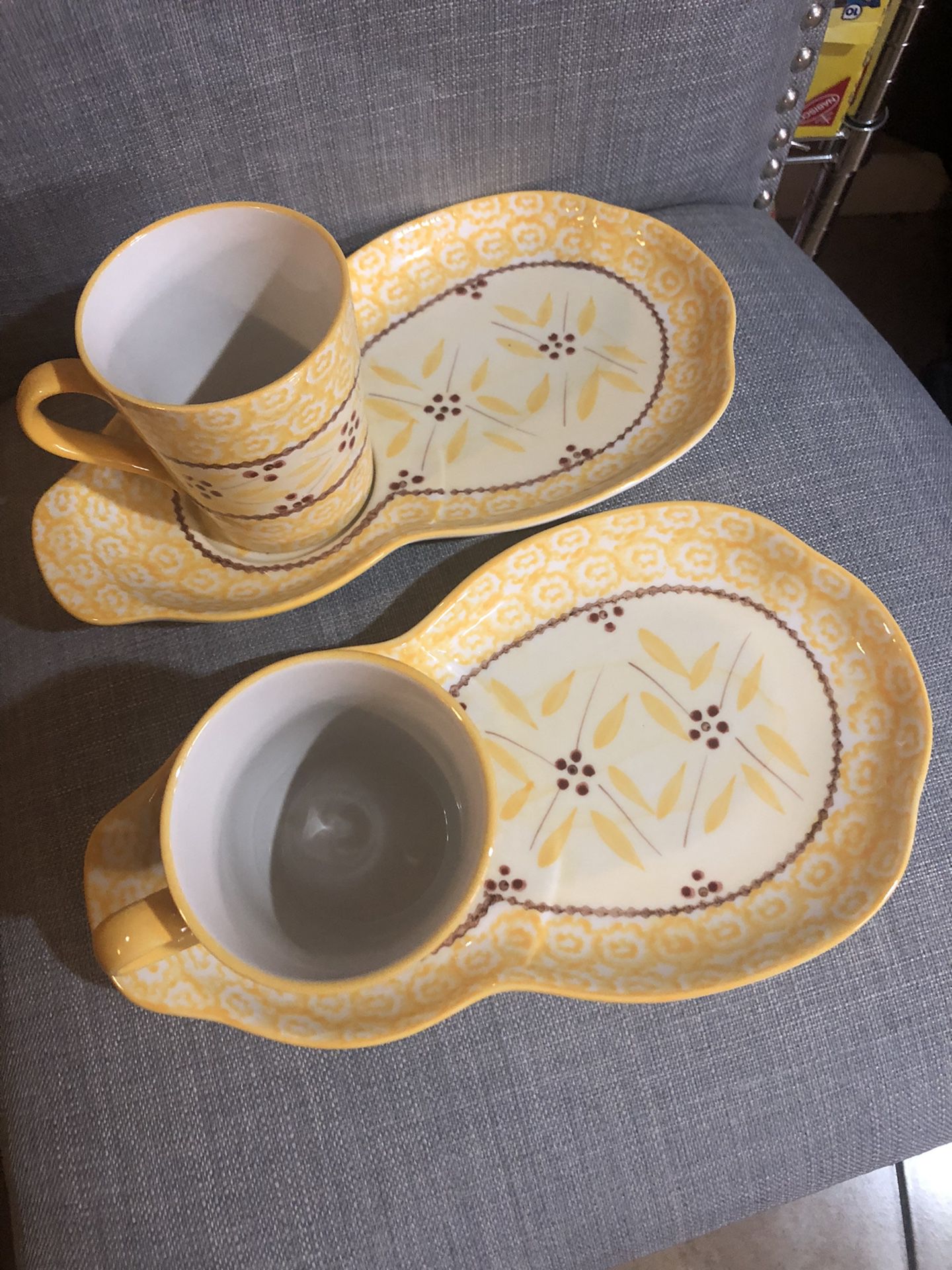 Temptation By Tara Snack Plate & Cup Set Old World Yellow 