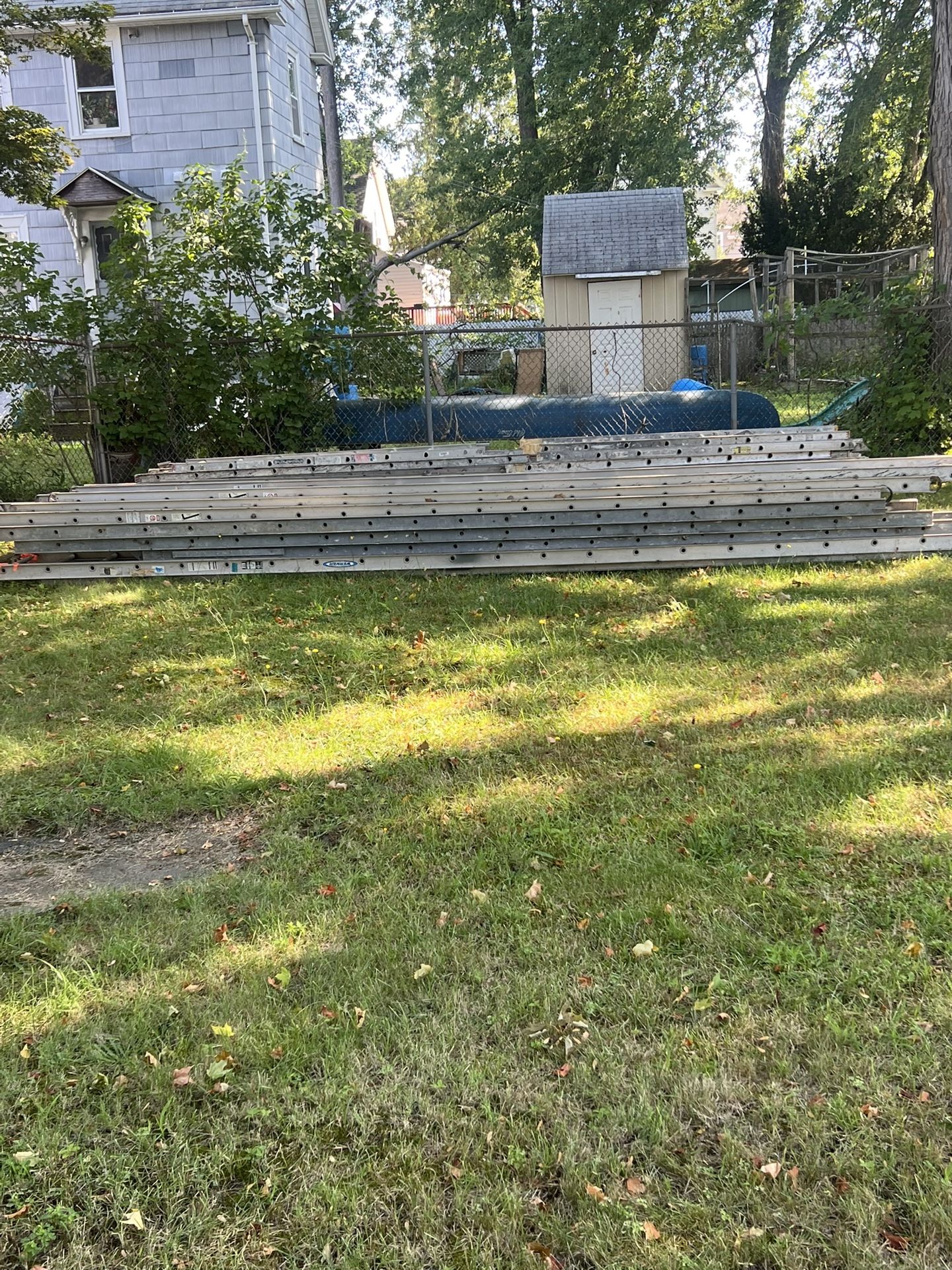 Used Ladders Between 16 Feet And 50 Footers With Extensions
