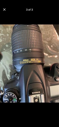 Nikon D7200 with DX VR Nikkor lense 18-140 lens