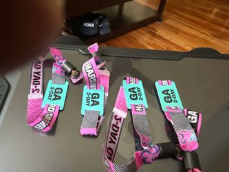 4 2-day GA passes
