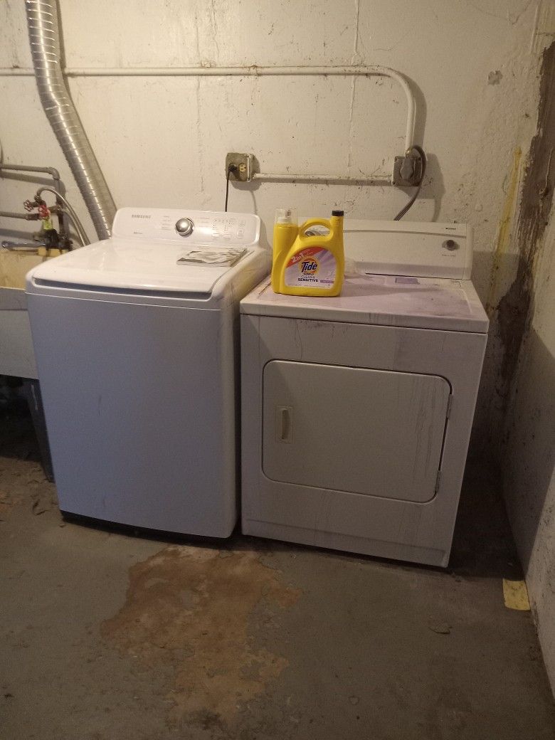 Washer, Dryer Set (SAMSUNG/KENMORE)
