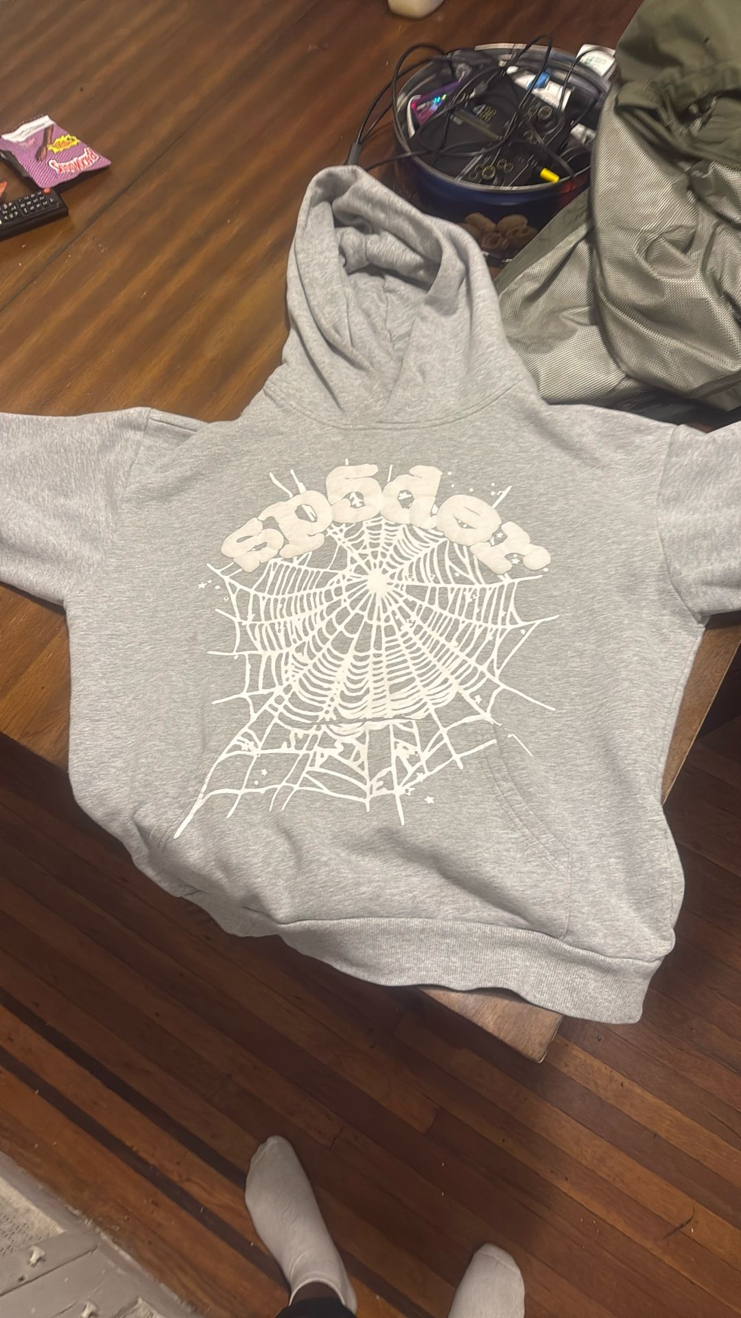 only wear this hood once for a event and i’m just now finding it