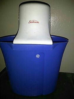 Ice cream maker