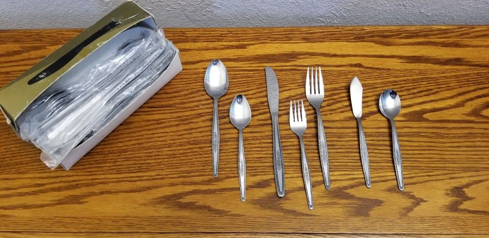 Interpur Korea 50 Pc Stainless Flatware Set Brand New