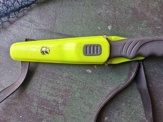 Salt  water fishing net diving knife and life jackets new 85$ for everything