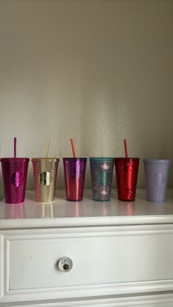 6 Starbucks Cups