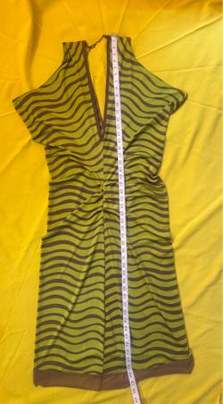 Olive Wave Stripe Sleeveless Mini Dress. SIZE L