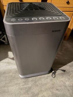NuWave OxyPure Smart Air Purifier, model 47003.
