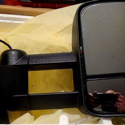 08 Silverado Tow Mirrors With Heated Mirror.