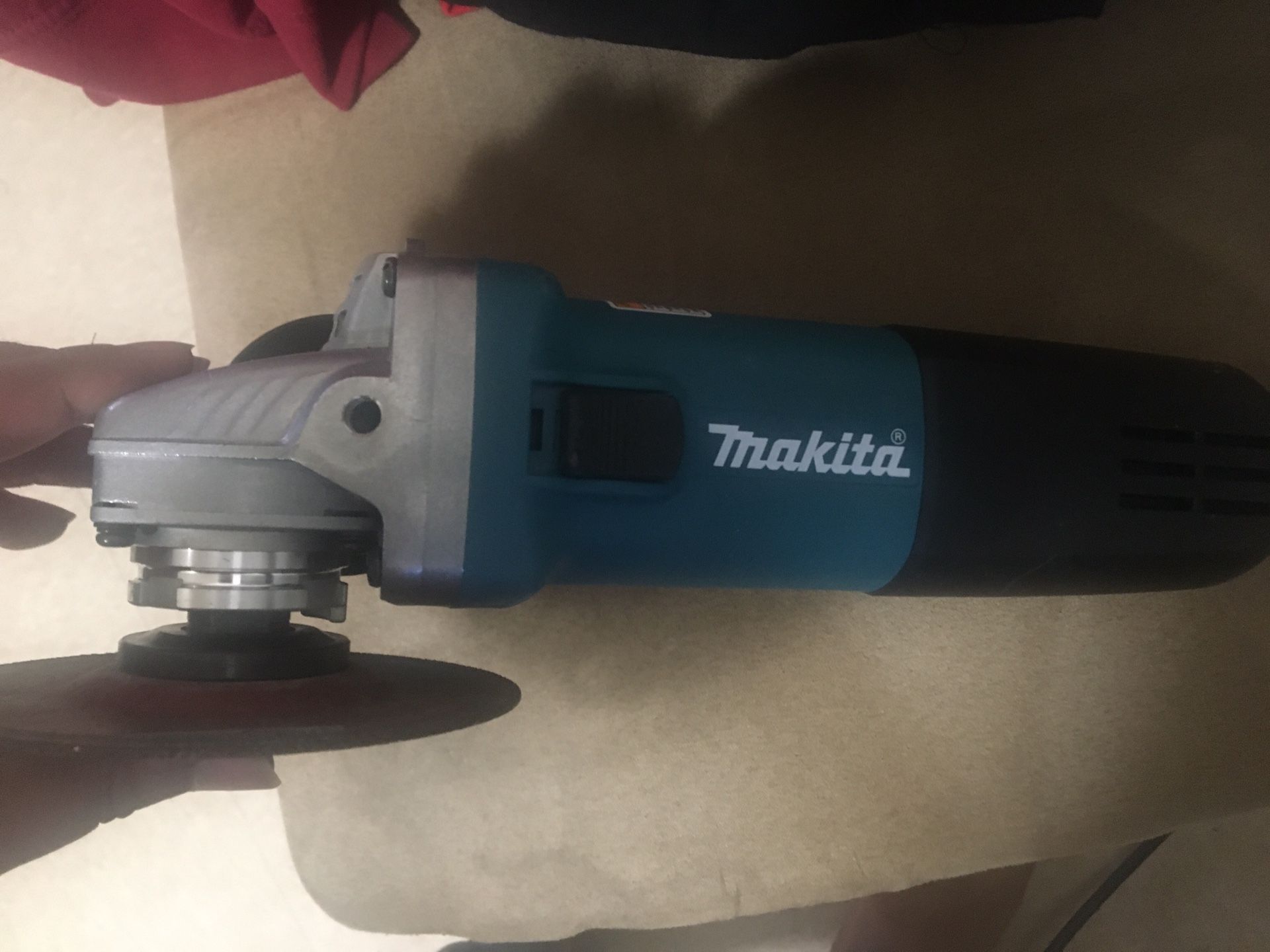 Makita Grinder