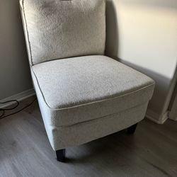 White Chair For Bedrooms Or Offices