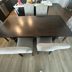 Large Dining table With 6 Chairs 