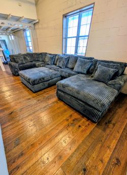 Sofa 6PC Sectional w Pillows - Atlanta Same Day Delivery 