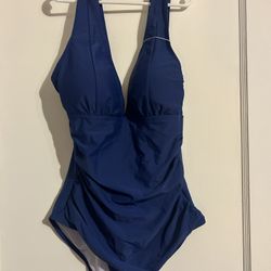 Size M Eomenie Swimsuit 