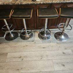 4 Counter Stools