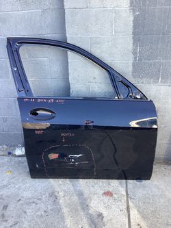 2019 - 2024 BMW X7 - Front right passenger side door shell OEM