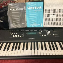 Yamaha Digital Keyboard EZ-220