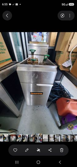 Commercial deep fryer