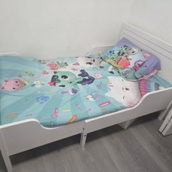 Expandable Twin Bed