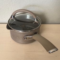 Circulon Saucepan with Vented Glass Lid