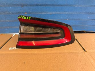 Charger 2016 2017 2018 2019 2020 2021 2022 2023 taillight