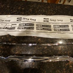 Jeep Cherokee Front Lower Bumper Chrome Molding - Fits 2014-2018 Limited, all engines