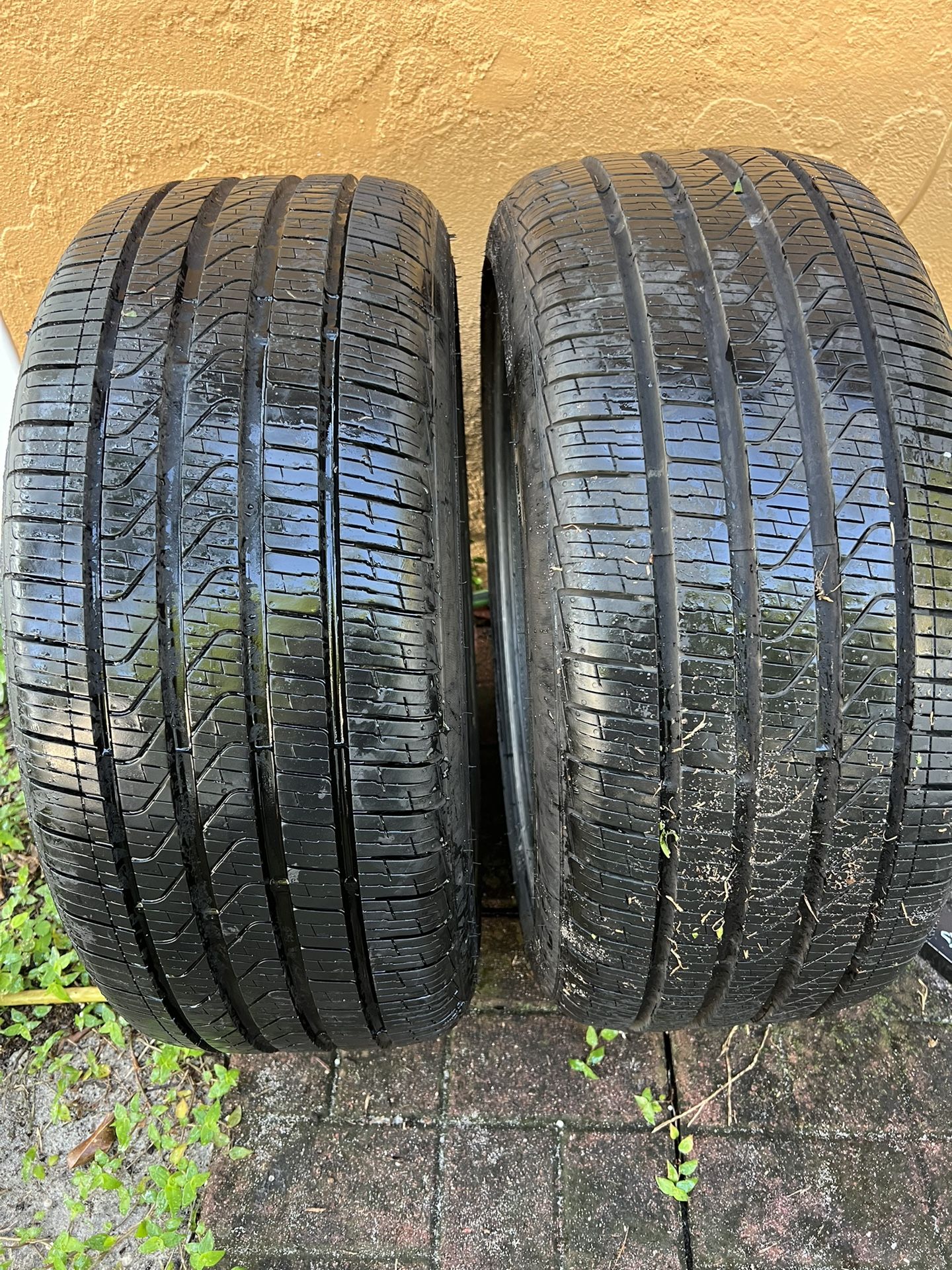 Tires 235/40/r19  Pirelli 