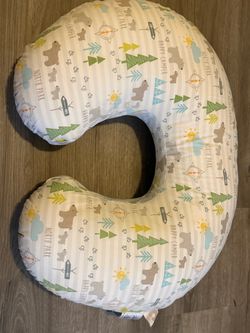 Boppy Nursing Pillow Happy Camper Print/Leaves Print