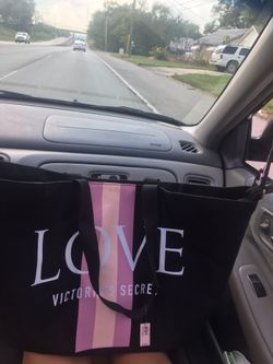 VS BRAND NEW BAG