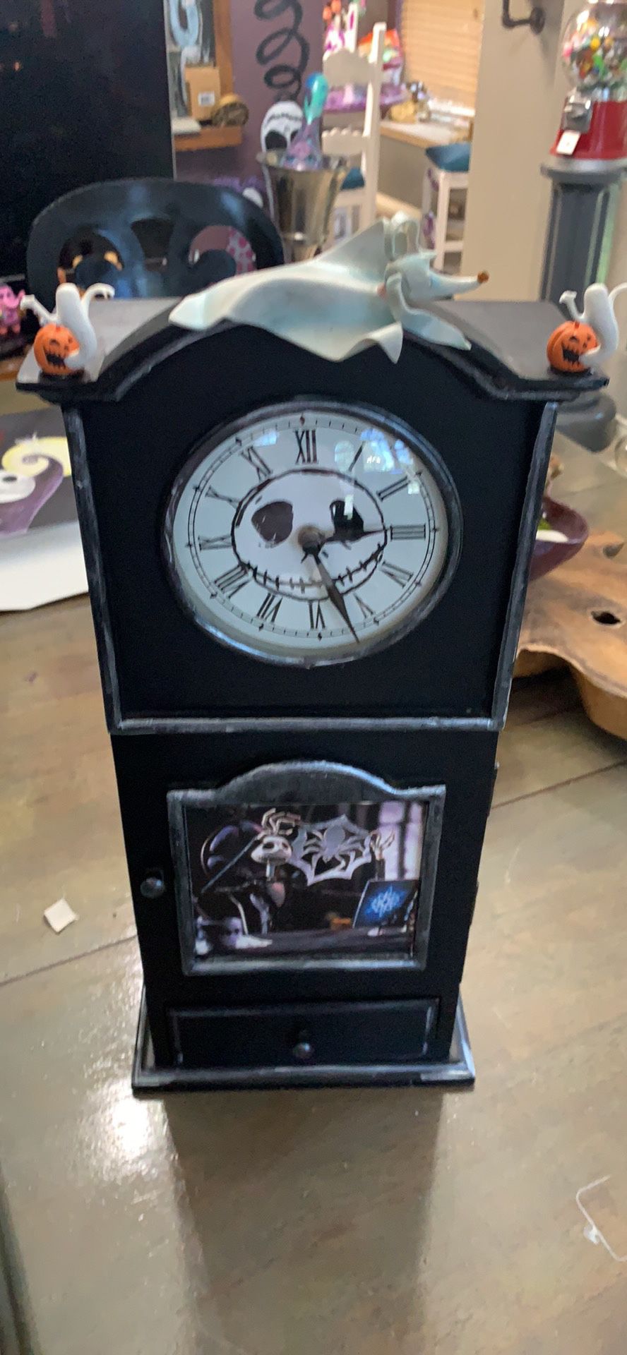 Nightmare Before Christmas mantle/wall clock with storage