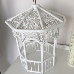 🌿 Super cute white whicker gazebo decor