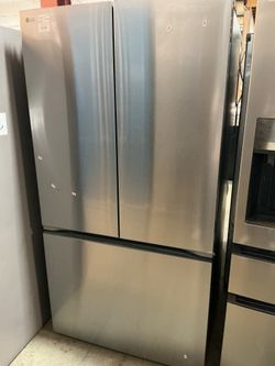 LG LRFLS3216S French Door Refrigerator (Open Box / Scratch & Dent)