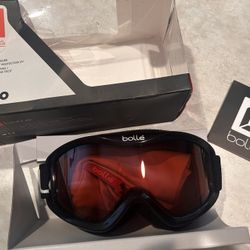 Bolle Snow Goggles Size Medium New