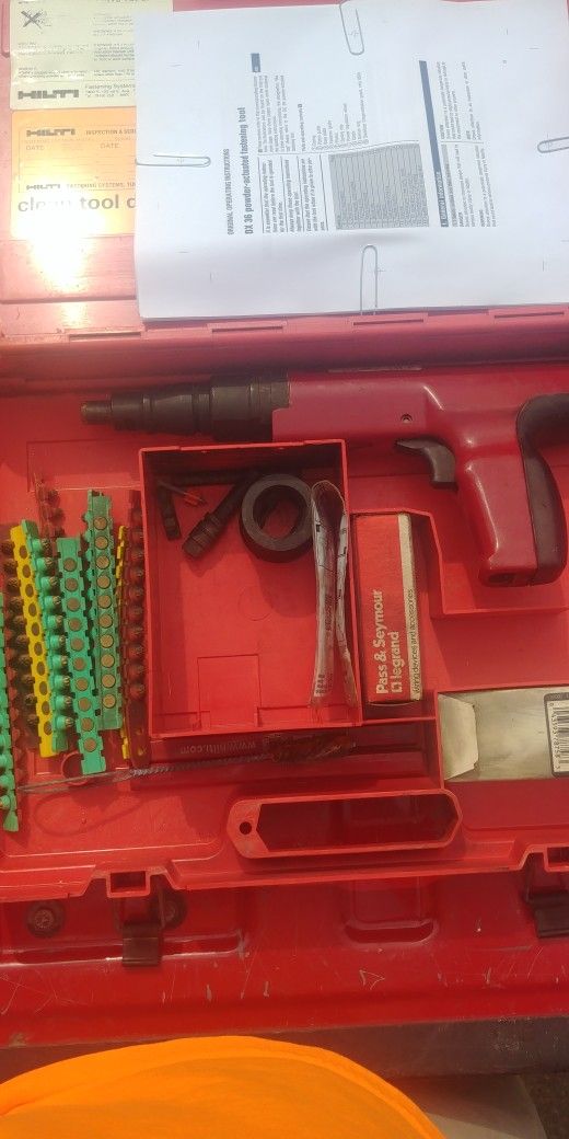 hilti powder gun no need for it anymore works like new