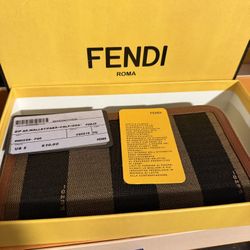 Fendi Zipper Wallet - ORIGINAL