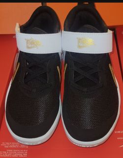 NIKE BOYS SHOES