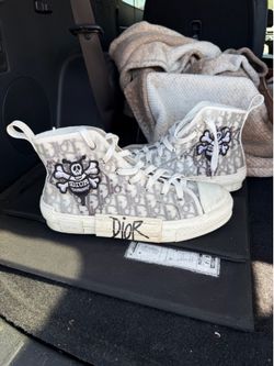 Dior B23 Converse