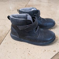 Boots And Nike Shoes Size 12