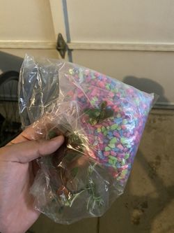 Small bag of fish tank gravel