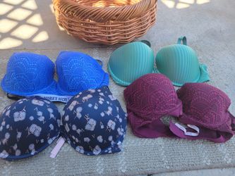 Like New Victoria Secret Bra 38DD