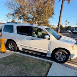 2004 Nissan Armada 