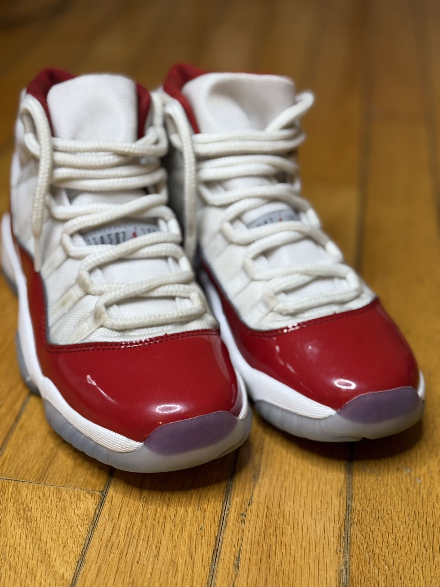 Jordan 11 Retro High Cherry Size 7Y